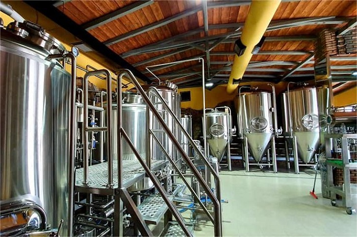 精釀啤酒廠的水處理：重要性、影響與處理方法
